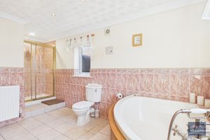 Photo 18- click for photo gallery